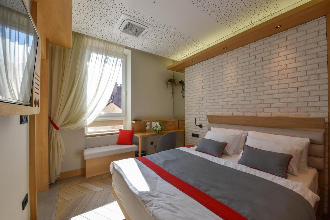 Comfort Central Place Sarajevo Exterior photo